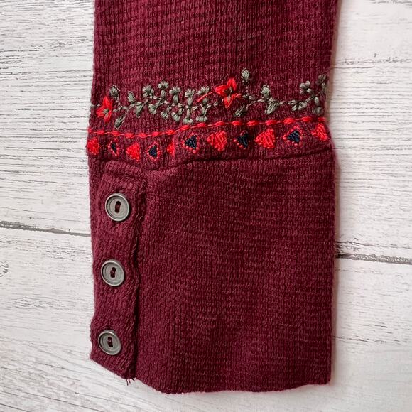 Lucky Brand Top Womens Size Small Burgundy Thermal Henley with Floral Embroidery - Picture 6 of 16